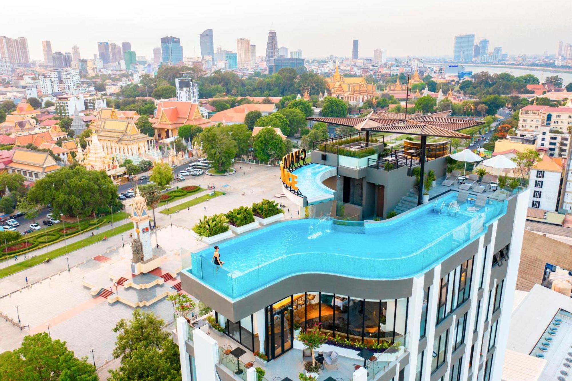 Chaiya Palace Hotel Phnom Penh Exterior foto